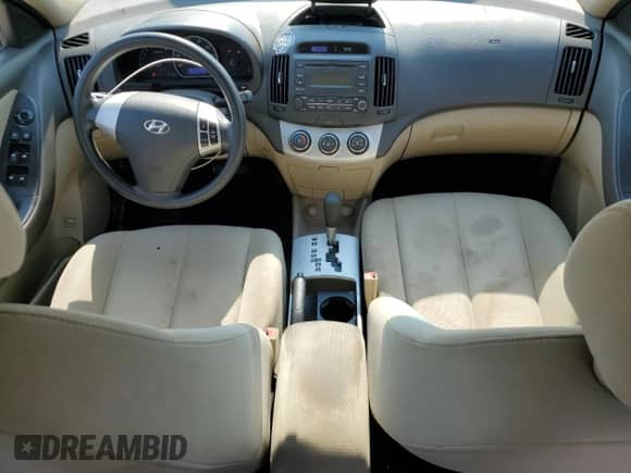 ✅ 2009 Hyundai Elantra SE • VIN: KMHDU46D39U694000 • Lot: 63627305. Wystawiony na Copart z przebiegiem 152 893 mil mil. Skorzystaj z bezpłatnego archiwum sprzedaży aukcyjnych z USA i zobacz szczegółowy raport historii pojazdu na DreamBid. Zdjęcie 8.