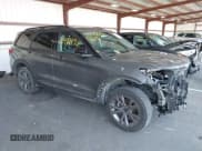 ✅ 2022 Ford Explorer XLT • VIN: 1FMSK8DH9NGA85366 • Lot: 41972496. Wystawiony na IAAI z przebiegiem 51 493 mil. Bezpłatny archiwum sprzedaży aukcyjnych z USA i szczegółowy raport historii pojazdu na DreamBid. Zdjęcie 1.