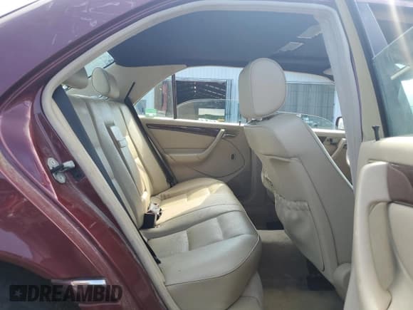 ✅ 1999 Mercedes-Benz C 230/260/280/320 • VIN: WDBHA24G3XA698190 • Lot: 61717535. Wystawiony na Copart z przebiegiem 98 449 mil. Bezpłatny archiwum sprzedaży aukcyjnych z USA i szczegółowy raport historii pojazdu na DreamBid. Zdjęcie 10.