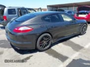 ✅ 2010 Porsche Panamera S • VIN: WP0AB2A72AL065759 • Lot: 42487233. Wystawiony na IAAI z przebiegiem 128 507 mil. Bezpłatny archiwum sprzedaży aukcyjnych z USA i szczegółowy raport historii pojazdu na DreamBid. Zdjęcie 4.