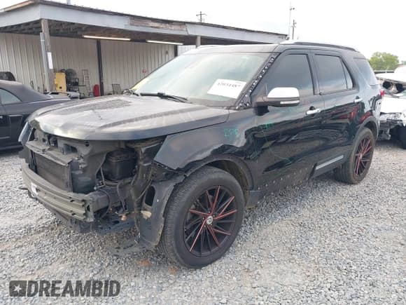 ✅ 2017 Ford Explorer Platinum • VIN: 1FM5K8HT9HGE09190 • Lot: 42034487. Wystawiony na IAAI z przebiegiem 142 629 mil. Bezpłatny archiwum sprzedaży aukcyjnych z USA i szczegółowy raport historii pojazdu na DreamBid. Zdjęcie 18.