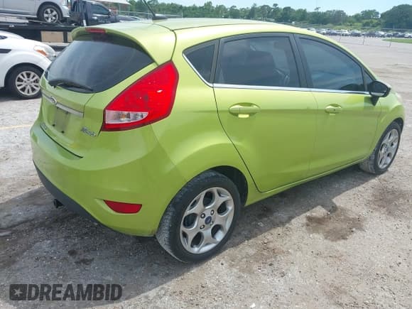 ✅ 2013 Ford Fiesta Titanium • VIN: 3FADP4FJ5DM118042 • Лот: 42678455. Опубликован ранее на IAAI с пробегом 129 249 миль. Бесплатный доступ к архиву аукционных продаж из США и подробный отчёт об истории автомобиля на DreamBid. Изображение 4.