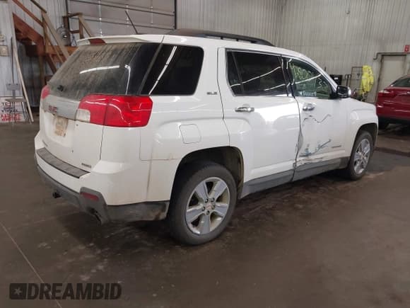 ✅ 2015 GMC Terrain SLE • VIN: 2GKFLWE37F6411696 • Lot: 42800433. Wystawiony na IAAI z przebiegiem 157 268 mil. Bezpłatny archiwum sprzedaży aukcyjnych z USA i szczegółowy raport historii pojazdu na DreamBid. Zdjęcie 4.