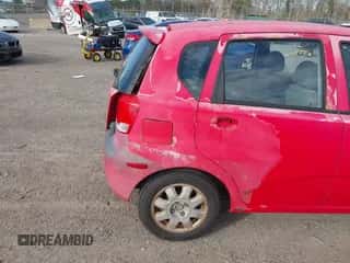 2004 Chevrolet Aveo LS z VIN KL1TJ62644B152895, wystawiony jako IAAI lot #41478097 z przebiegiem 5 212 mil mil oraz . Historia ofert i sprzedaży dostępna na DreamBid. Obrazek 6.