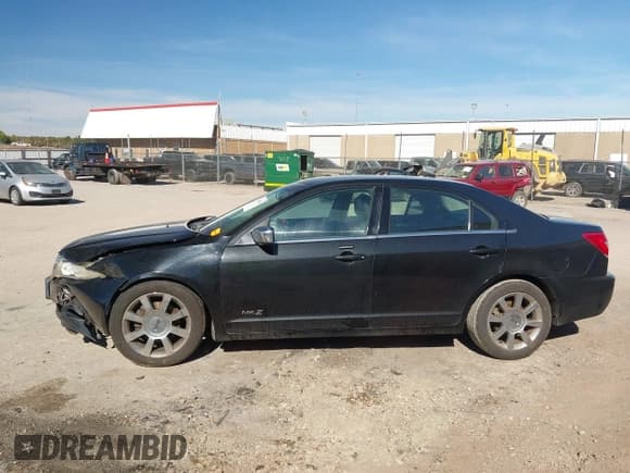 ✅ 2009 Lincoln MKZ • VIN: 3LNHM26T69R627895 • Lot: 43598746. Listed on IAAI with 218,104 mi. Free auction sales archive from the USA and detailed vehicle history report at DreamBid. Image 14.