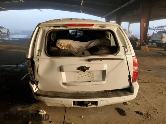 2011 Chevrolet Tahoe LT with VIN 1GNSCBE07BR389097, listed as a Copart auction lot 86860695 with Not provided miles and Salvage title. Bid and sale history available at DreamBid. Image 6.