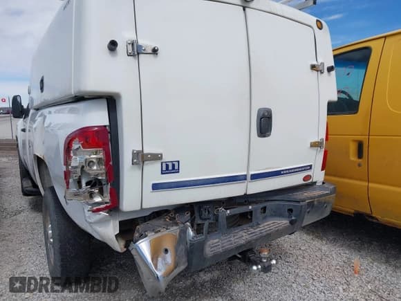 ✅ 2011 Chevrolet Silverado 2500HD Work Truck • VIN: 1GC0CVCG2BF245251 • Lot: 41576200. Wystawiony na IAAI z przebiegiem 111 017 mil. Bezpłatny archiwum sprzedaży aukcyjnych z USA i szczegółowy raport historii pojazdu na DreamBid. Zdjęcie 6.