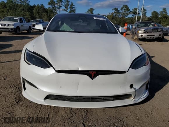 ✅ 2022 Tesla Model S Plaid • VIN: 5YJSA1E6XNF473924 • Lot: 91788435. Wystawiony na Copart z przebiegiem 61 851 mil. Bezpłatny archiwum sprzedaży aukcyjnych z USA i szczegółowy raport historii pojazdu na DreamBid. Zdjęcie 5.