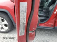 ✅ 2018 Jeep Compass Altitude • VIN: 3C4NJCBBXJT503252 • Lot: 54716095. Wystawiony na Copart z przebiegiem 72 889 mil. Bezpłatny archiwum sprzedaży aukcyjnych z USA i szczegółowy raport historii pojazdu na DreamBid. Zdjęcie 12.