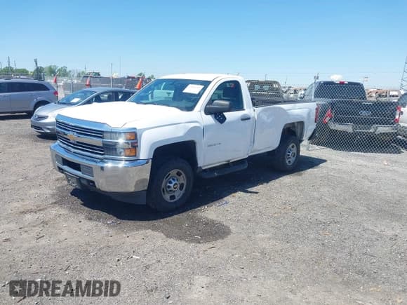 ✅ 2015 Chevrolet Silverado 2500HD Work Truck • VIN: 1GC0CUEG4FZ524843 • Lot: 42004293. Wystawiony na IAAI z przebiegiem 190 066 mil. Bezpłatny archiwum sprzedaży aukcyjnych z USA i szczegółowy raport historii pojazdu na DreamBid. Zdjęcie 17.