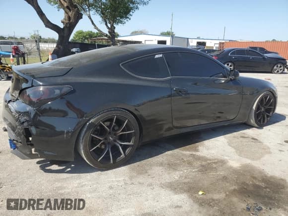 ✅ 2010 Hyundai Genesis Coupe • VIN: KMHHU6KH1AU014850 • Lot: 52812725. Wystawiony na Copart z przebiegiem 140 709 mil. Bezpłatny archiwum sprzedaży aukcyjnych z USA i szczegółowy raport historii pojazdu na DreamBid. Zdjęcie 3.