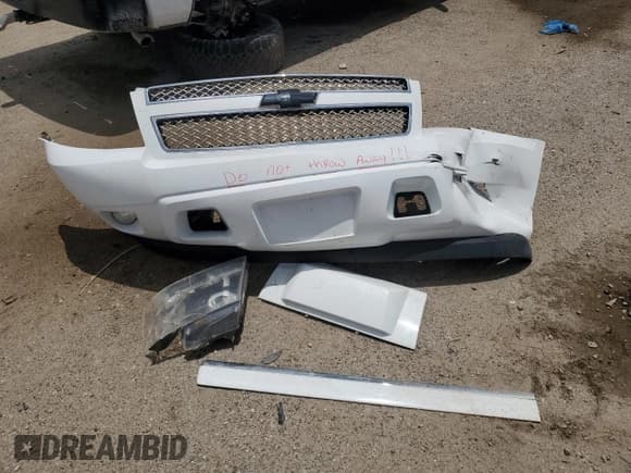 ✅ 2009 Chevrolet Suburban LTZ • VIN: 1GNFC36J89J123398 • Лот: 57942495. Опубликован ранее на Copart с пробегом 165 329 миль. Бесплатный доступ к архиву аукционных продаж из США и подробный отчёт об истории автомобиля на DreamBid. Изображение 13.