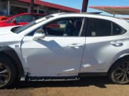 ✅ 2019 Lexus UX 250h • VIN: JTHU9JBH3K2003707 • Lot: 43560505. Wystawiony na IAAI z przebiegiem 42 005 mil. Bezpłatny archiwum sprzedaży aukcyjnych z USA i szczegółowy raport historii pojazdu na DreamBid. Zdjęcie 14.