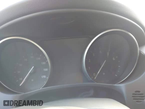 ✅ 2018 Jaguar XE 25t • VIN: SAJAR4FX7JCP35484 • Лот: 41312008. Опубликован ранее на IAAI с пробегом Не указан. Бесплатный доступ к архиву аукционных продаж из США и подробный отчёт об истории автомобиля на DreamBid. Изображение 7.