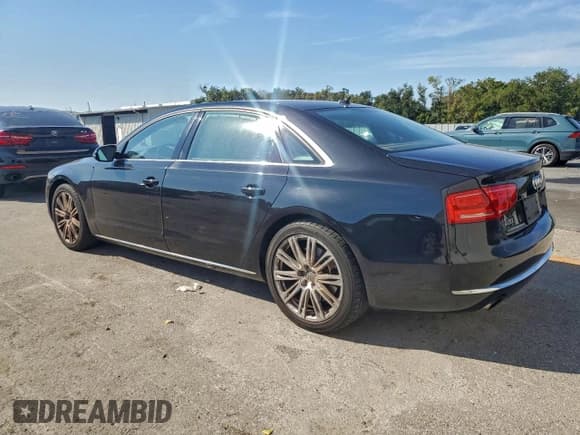 ✅ 2012 Audi A8 • VIN: WAURVAFD4CN005179 • Лот: 93908465. Опубликован ранее на Copart с пробегом 109 832 миль. Бесплатный доступ к архиву аукционных продаж из США и подробный отчёт об истории автомобиля на DreamBid. Изображение 2.