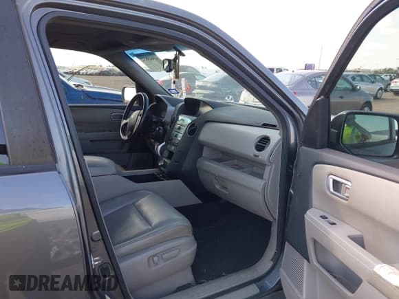 ✅ 2010 Honda Pilot Touring • VIN: 5FNYF3H95AB023041 • Лот: 43445832. Опубликован ранее на IAAI с пробегом 229 024 миль. Бесплатный доступ к архиву аукционных продаж из США и подробный отчёт об истории автомобиля на DreamBid. Изображение 5.