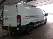 ✅ 2019 Ford Transit Cargo • VIN: 1FTYR2YM4KKA85623 • Lot: 43943597. Wystawiony na IAAI z przebiegiem 97 589 mil. Bezpłatny archiwum sprzedaży aukcyjnych z USA i szczegółowy raport historii pojazdu na DreamBid. Zdjęcie 20.