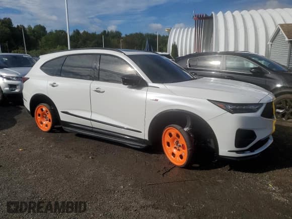 ✅ 2024 Acura MDX Type S • VIN: 5J8YD8H81RL000571 • Лот: 84197065. Опубликован ранее на Copart с пробегом 17 142 миль. Бесплатный доступ к архиву аукционных продаж из США и подробный отчёт об истории автомобиля на DreamBid. Изображение 4.