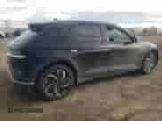 2022 Hyundai Ioniq 5 SE z VIN KM8KM4AE7NU055622, wystawiony jako Copart lot #82400153 z przebiegiem 29 334 mil mil oraz . Historia ofert i sprzedaży dostępna na DreamBid. Obrazek 3.