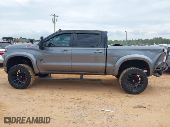 ✅ 2021 Chevrolet Silverado 1500 RST • VIN: 1GCUYEEL1MZ182884 • Lot: 42109846. Wystawiony na IAAI z przebiegiem 60 270 mil. Bezpłatny archiwum sprzedaży aukcyjnych z USA i szczegółowy raport historii pojazdu na DreamBid. Zdjęcie 14.