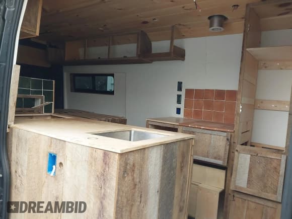 ✅ 2016 Ram ProMaster Cargo • VIN: 3C6TRVDG4GE101056 • Lot: 41715786. Wystawiony na IAAI z przebiegiem 141 620 mil. Bezpłatny archiwum sprzedaży aukcyjnych z USA i szczegółowy raport historii pojazdu na DreamBid. Zdjęcie 8.