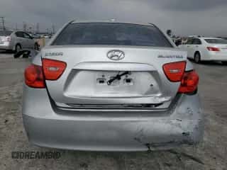2008 Hyundai Elantra GLS z VIN KMHDU46D38U310456, wystawiony jako Copart lot #76374864 z przebiegiem 191 010 mil mil oraz Szkoda całkowita • Salvage title. Historia ofert i sprzedaży dostępna na DreamBid. Obrazek 6.