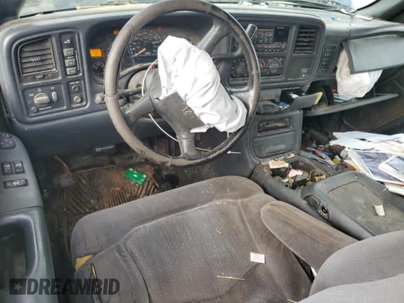 ✅ 2002 Chevrolet Silverado 2500HD LS • VIN: 1GCHK29UX2E235722 • Lot: 69709185. Wystawiony na Copart z przebiegiem 221 193 mil. Bezpłatny archiwum sprzedaży aukcyjnych z USA i szczegółowy raport historii pojazdu na DreamBid. Zdjęcie 8.