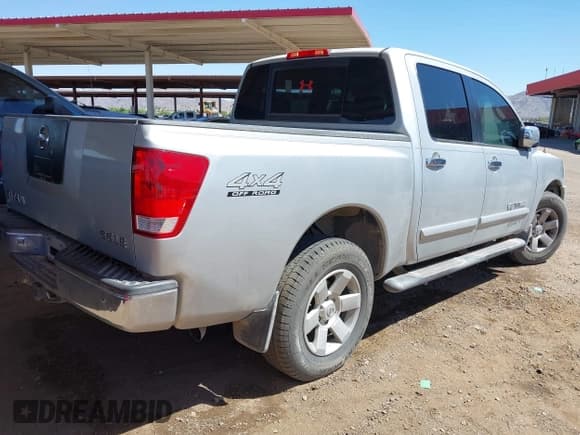 ✅ 2005 Nissan Titan LE • VIN: 1N6AA07B75N560551 • Lot: 42576963. Listed on IAAI with 224,478 mi. Free auction sales archive from the USA and detailed vehicle history report at DreamBid. Image 4.