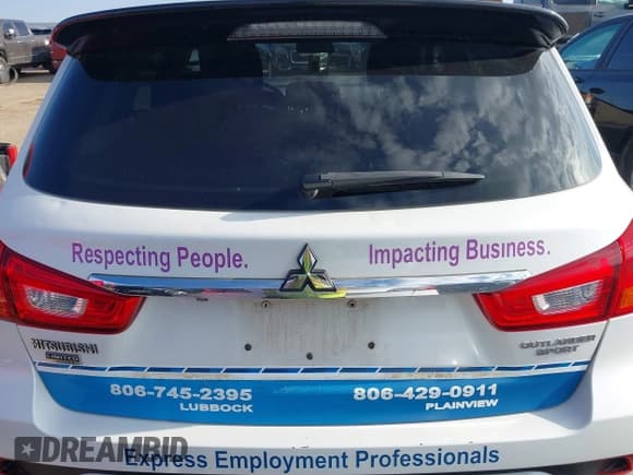 ✅ 2018 Mitsubishi Outlander ES • VIN: JA4AP3AU2JZ031261 • Lot: 42984206. Wystawiony na IAAI z przebiegiem 82 543 mil. Bezpłatny archiwum sprzedaży aukcyjnych z USA i szczegółowy raport historii pojazdu na DreamBid. Zdjęcie 16.