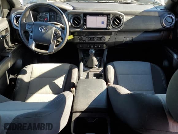 ✅ 2020 Toyota Tacoma SR5 • VIN: 5TFCZ5AN9LX229699 • Лот: 90288375. Опубликован ранее на Copart с пробегом 66 462 миль. Бесплатный доступ к архиву аукционных продаж из США и подробный отчёт об истории автомобиля на DreamBid. Изображение 8.