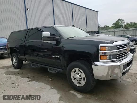 ✅ 2015 Chevrolet Silverado 2500HD LT • VIN: 1GC1KVEG6FF562329 • Lot: 60515925. Wystawiony na Copart z przebiegiem 159 916 mil. Bezpłatny archiwum sprzedaży aukcyjnych z USA i szczegółowy raport historii pojazdu na DreamBid. Zdjęcie 13.