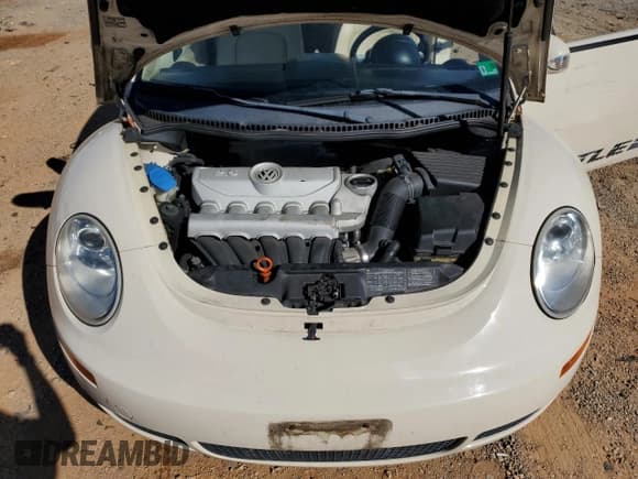 ✅ 2009 Volkswagen Beetle S • VIN: 3VWPW31C69M507371 • Lot: 85359755. Listed on Copart with 168,556 mi. Free auction sales archive from the USA and detailed vehicle history report at DreamBid. Image 11.