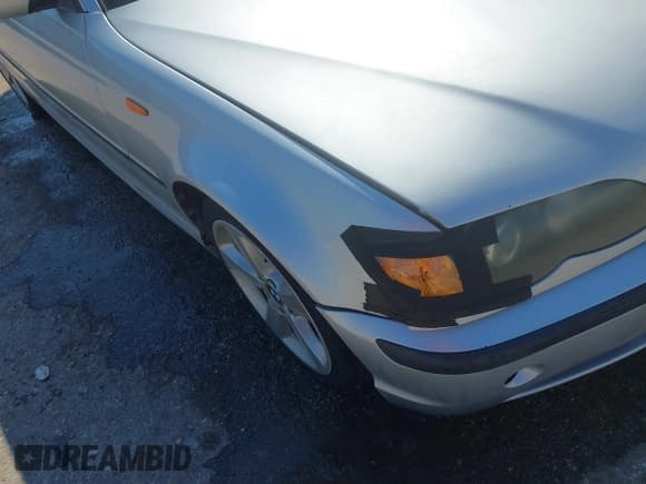 ✅ 2005 BMW 3 Series 330i • VIN: WBAEV53495KM41301 • Lot: 43317323. Listed on IAAI with 187,783 mi. Free auction sales archive from the USA and detailed vehicle history report at DreamBid. Image 6.