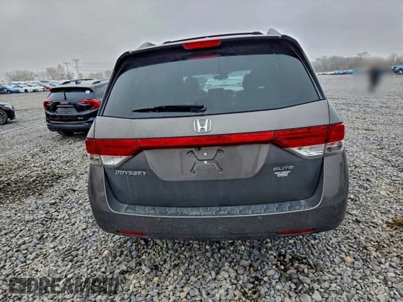 ✅ 2014 Honda Odyssey Touring • VIN: 5FNRL5H92EB056545 • Lot: 93947975. Listed on Copart with 98,901 mi. Free auction sales archive from the USA and detailed vehicle history report at DreamBid. Image 6.