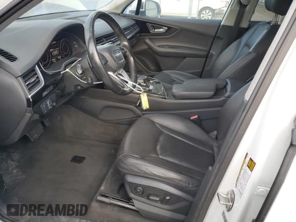 ✅ 2017 Audi Q7 Premium Plus • VIN: WA1LAAF73HD004949 • Лот: 91471235. Опубликован ранее на Copart с пробегом 100 637 миль. Бесплатный доступ к архиву аукционных продаж из США и подробный отчёт об истории автомобиля на DreamBid. Изображение 7.