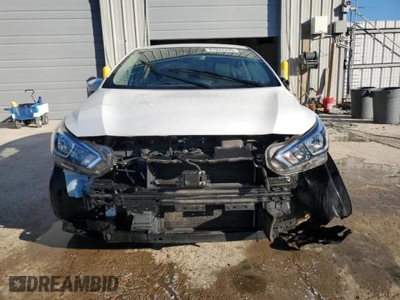 ✅ 2020 Nissan Versa SV • VIN: 3N1CN8EV9LL886394 • Lot: 91022335. Wystawiony na Copart z przebiegiem 78 700 mil. Bezpłatny archiwum sprzedaży aukcyjnych z USA i szczegółowy raport historii pojazdu na DreamBid. Zdjęcie 5.