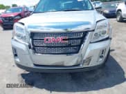 ✅ 2015 GMC Terrain SLT • VIN: 2GKFLTE31F6207961 • Lot: 42481901. Wystawiony na IAAI z przebiegiem 70 139 mil. Bezpłatny archiwum sprzedaży aukcyjnych z USA i szczegółowy raport historii pojazdu na DreamBid. Zdjęcie 6.