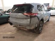 ✅ 2023 Nissan Rogue Platinum • VIN: JN8BT3DD0PW318839 • Lot: 41913984. Wystawiony na IAAI z przebiegiem 78 859 mil. Bezpłatny archiwum sprzedaży aukcyjnych z USA i szczegółowy raport historii pojazdu na DreamBid. Zdjęcie 20.