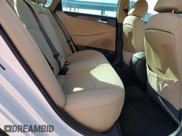 ✅ 2013 Hyundai Sonata GLS • VIN: 5NPEB4AC6DH503914 • Lot: 82400455. Listed on Copart with 121,216 mi. Free auction sales archive from the USA and detailed vehicle history report at DreamBid. Image 10.