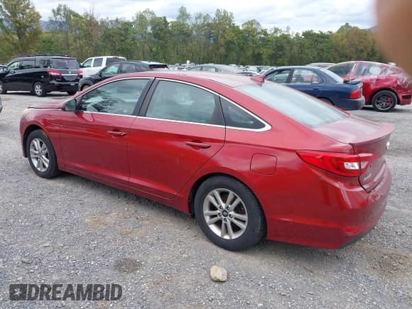 ✅ 2015 Hyundai Sonata SE • VIN: 5NPE24AF8FH131179 • Lot: 43374643. Listed on IAAI with 119,914 mi. Free auction sales archive from the USA and detailed vehicle history report at DreamBid. Image 3.