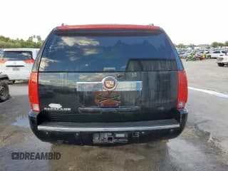 ✅ 2007 Cadillac Escalade • VIN: 1GYFK63857R133698 • Lot: 93257715. Wystawiony na Copart z przebiegiem 231 932 mil. Bezpłatny archiwum sprzedaży aukcyjnych z USA i szczegółowy raport historii pojazdu na DreamBid. Zdjęcie 6.
