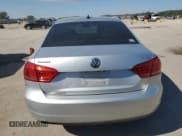 ✅ 2014 Volkswagen Passat SE • VIN: 1VWBN7A32EC114984 • Лот: 85600245. Опубликован ранее на Copart с пробегом 189 124 миль. Бесплатный доступ к архиву аукционных продаж из США и подробный отчёт об истории автомобиля на DreamBid. Изображение 6.