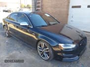 ✅ 2013 Audi S4 Premium Plus • VIN: WAUBGAFL2DA129852 • Лот: 43612202. Опубликован ранее на IAAI с пробегом 60 553 миль. Бесплатный доступ к архиву аукционных продаж из США и подробный отчёт об истории автомобиля на DreamBid. Изображение 1.