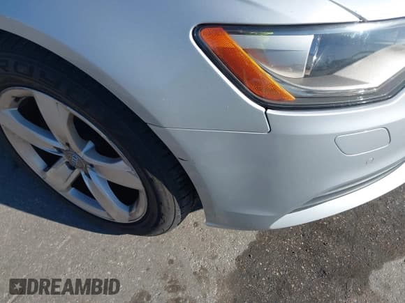 ✅ 2012 Audi A6 Premium Plus • VIN: WAUDFAFC6CN142042 • Лот: 41860858. Опубликован ранее на IAAI с пробегом 181 586 миль. Бесплатный доступ к архиву аукционных продаж из США и подробный отчёт об истории автомобиля на DreamBid. Изображение 16.