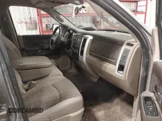 ✅ 2009 Dodge 1500 TRX • VIN: 1D3HV18P09S803945 • Lot: 41465266. Wystawiony na IAAI z przebiegiem 277 671 mil. Bezpłatny archiwum sprzedaży aukcyjnych z USA i szczegółowy raport historii pojazdu na DreamBid. Zdjęcie 5.