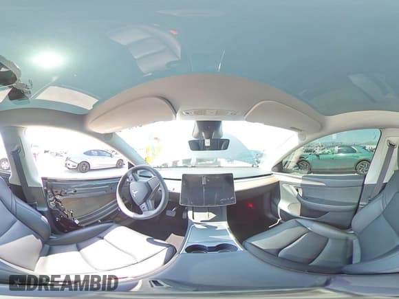 ✅ 2024 Tesla Model Y Long Range • VIN: 7SAYGDEE0RF024326 • Lot: 52149675. Listed on Copart with 34,503 mi. Free auction sales archive from the USA and detailed vehicle history report at DreamBid. Image 14.