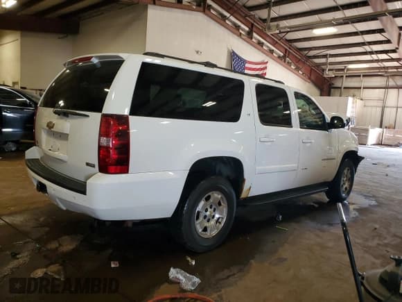 ✅ 2009 Chevrolet Suburban 2LT • VIN: 1GNFK26309R168674 • Lot: 85920645. Wystawiony na Copart z przebiegiem 171 440 mil. Bezpłatny archiwum sprzedaży aukcyjnych z USA i szczegółowy raport historii pojazdu na DreamBid. Zdjęcie 3.
