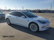 ✅ 2022 Tesla Model 3 Long Range • VIN: 5YJ3E1EB9NF298183 • Lot: 92124135. Wystawiony na Copart z przebiegiem 17 949 mil. Bezpłatny archiwum sprzedaży aukcyjnych z USA i szczegółowy raport historii pojazdu na DreamBid. Zdjęcie 4.