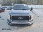 ✅ 2021 Ford F-150 XL • VIN: 1FTEW1EP9MKD97332 • Lot: 92171155. Wystawiony na Copart z przebiegiem 142 994 mil. Bezpłatny archiwum sprzedaży aukcyjnych z USA i szczegółowy raport historii pojazdu na DreamBid. Zdjęcie 5.