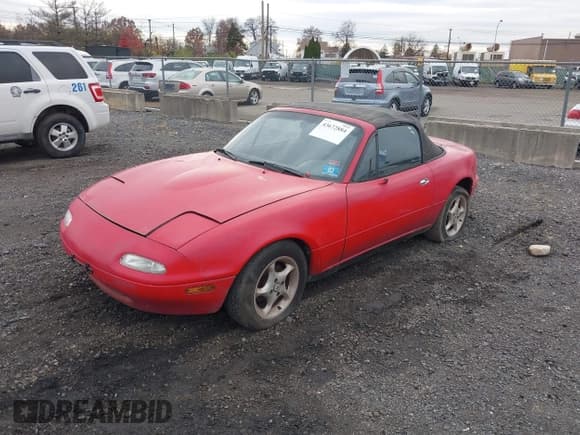 ✅ 1990 Mazda MX-5 Miata • VIN: JM1NA3511L0101137 • Lot: 43672884. Wystawiony na IAAI z przebiegiem 253 148 mil. Bezpłatny archiwum sprzedaży aukcyjnych z USA i szczegółowy raport historii pojazdu na DreamBid. Zdjęcie 2.